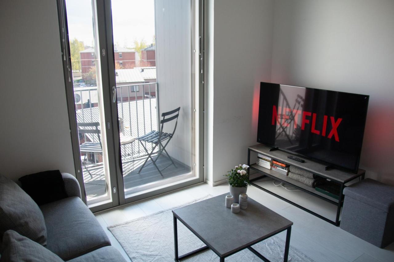 Elegant Penthouse Loft - Near The Airport Appartement Vantaa Buitenkant foto